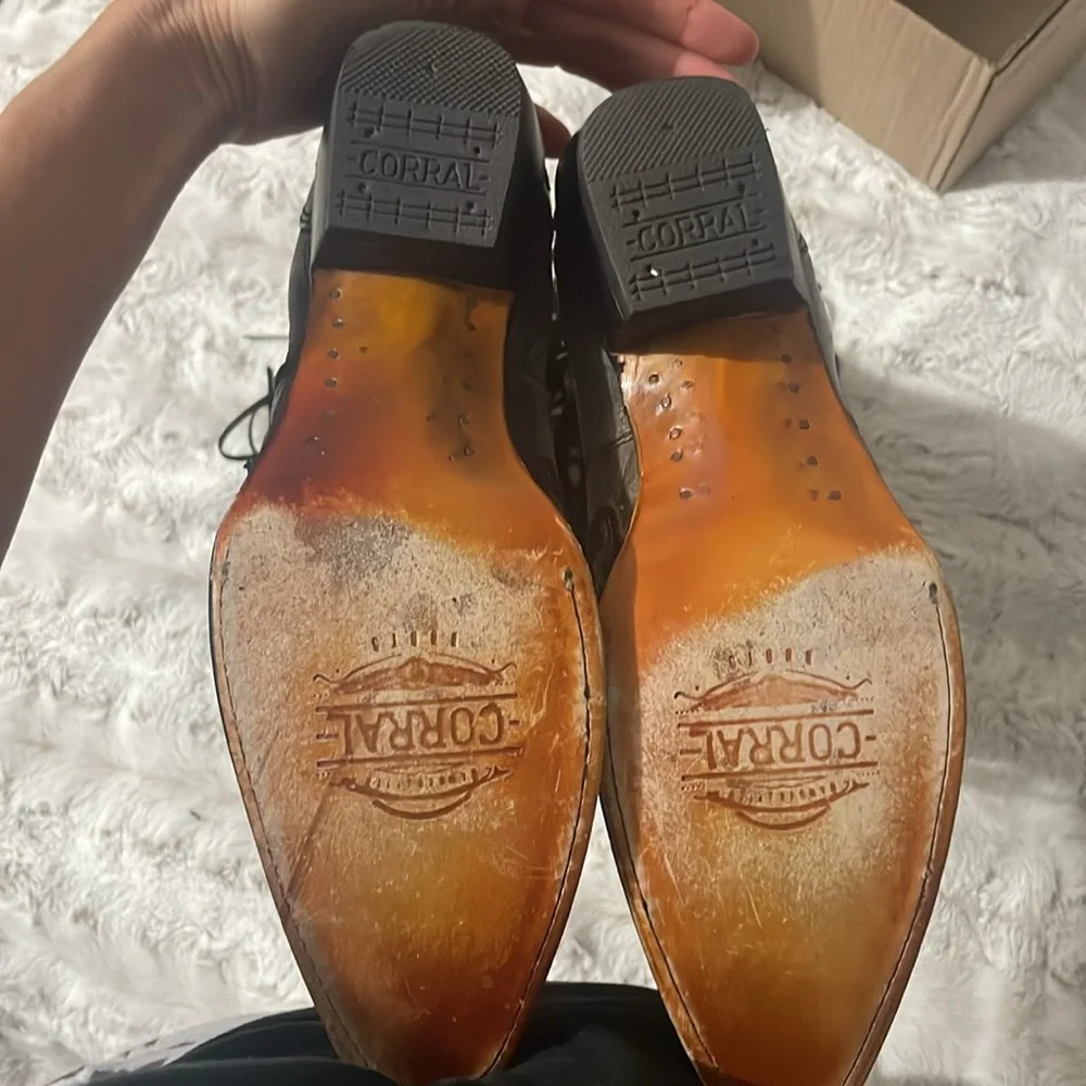 CORRAL handcrafted cowgirl boots! SIZE 10. - Picture 9 of 13